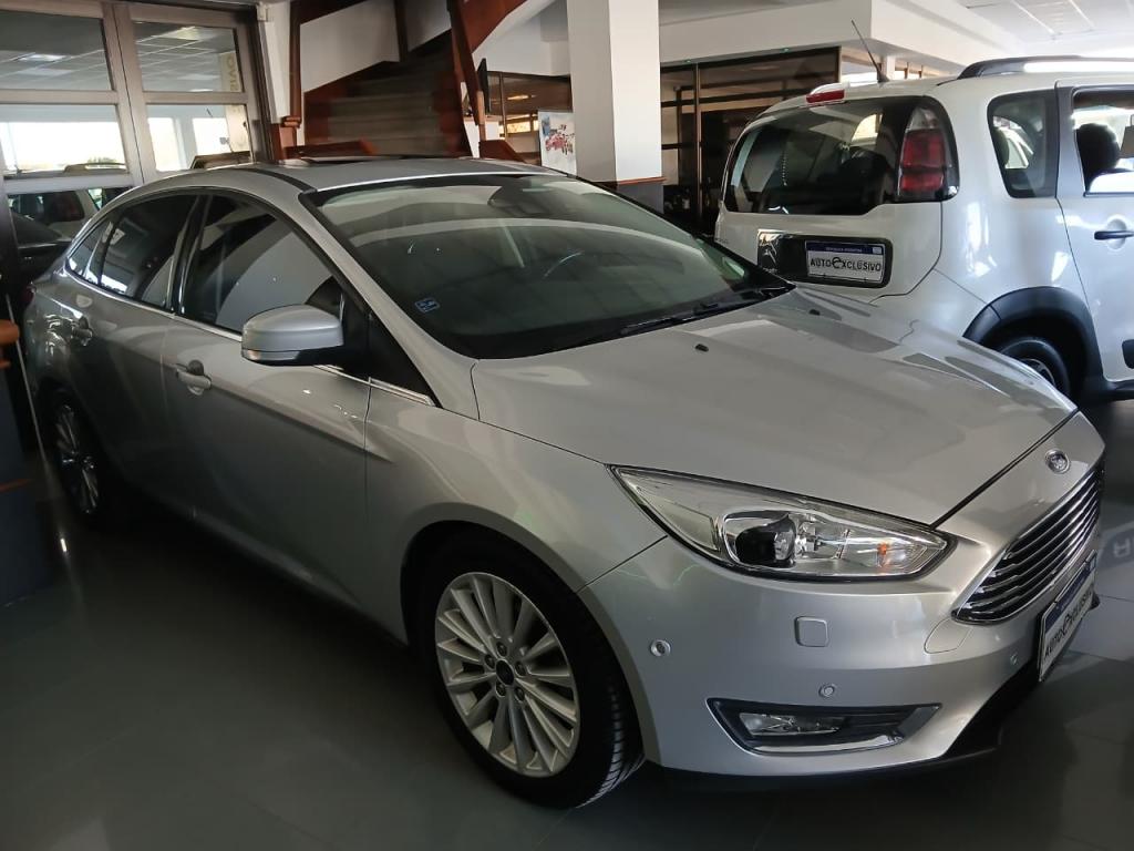FORD FOCUS 4P 2.0L N AT TITANIUM 2016